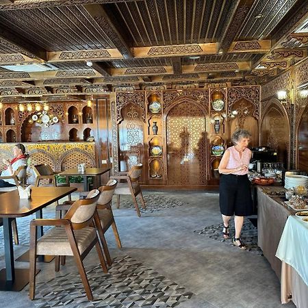 Hotel Minor Samarkand Bagian luar foto